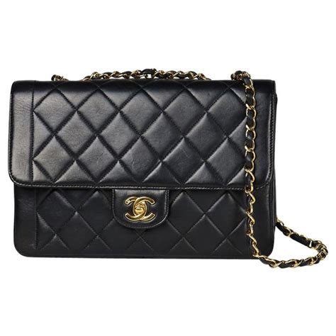 chanel medium flap bag crossbody